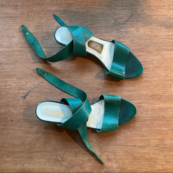 🚨MOVING SALE🚨 - Picture 4 of 7